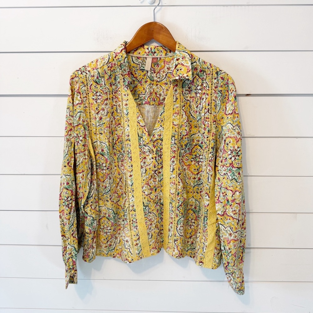 Anthropologie | Pilcro Pintuck Peasant Blouse in a yellow floral print Large - Picture 4 of 13